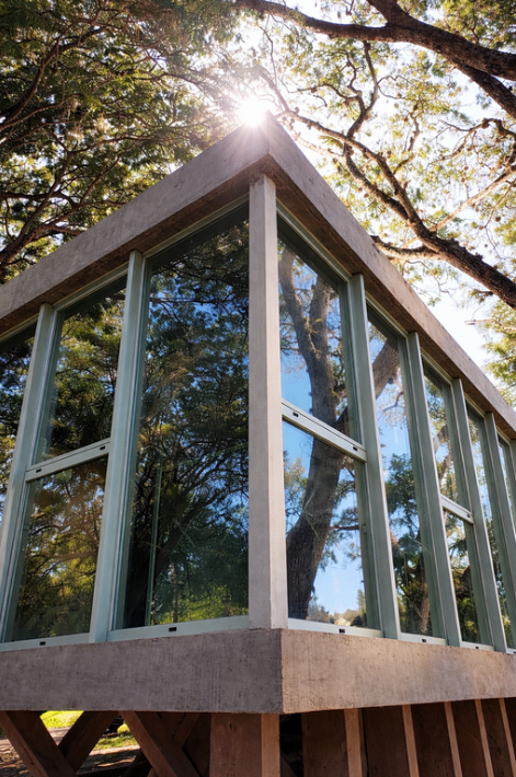 Proyecto con carpintería de aluminio y vidrio